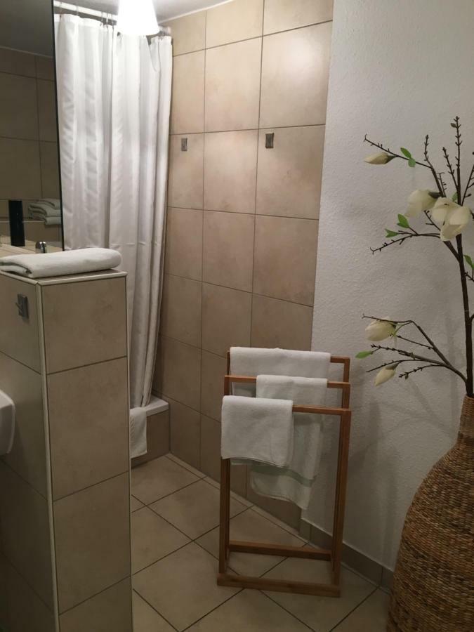 Eberl Hotel Pension Muenchen Feldmoching ภายนอก รูปภาพ